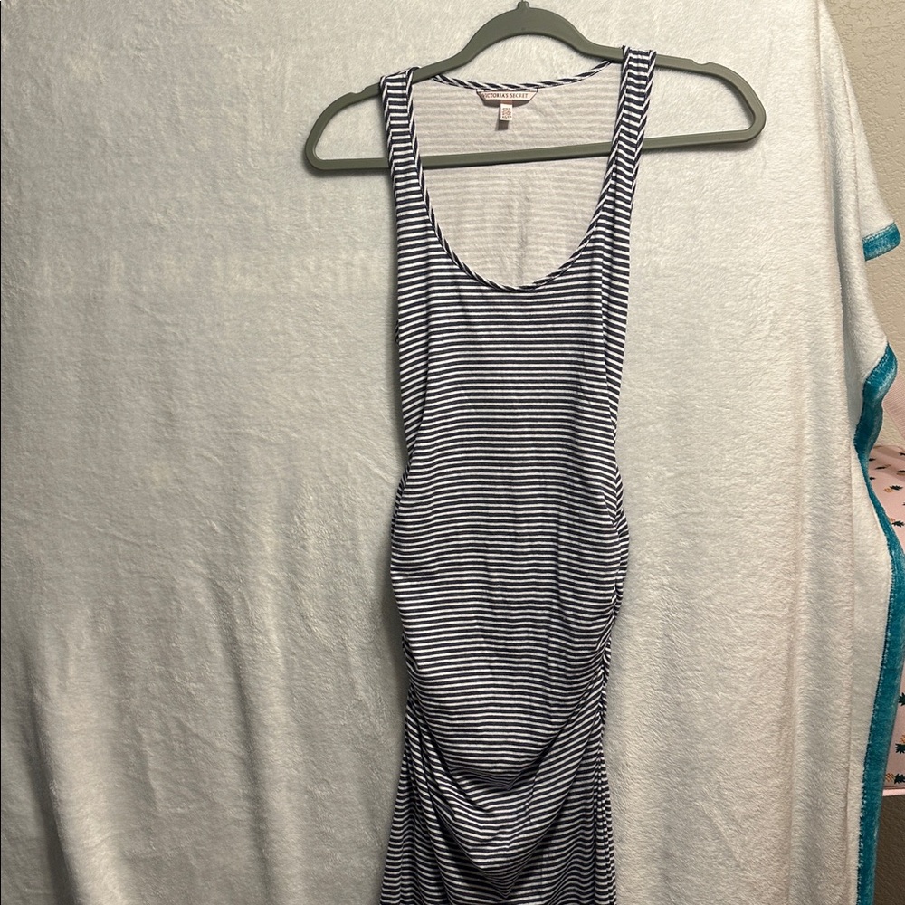 Victoria’s Secret maxi dress 👗